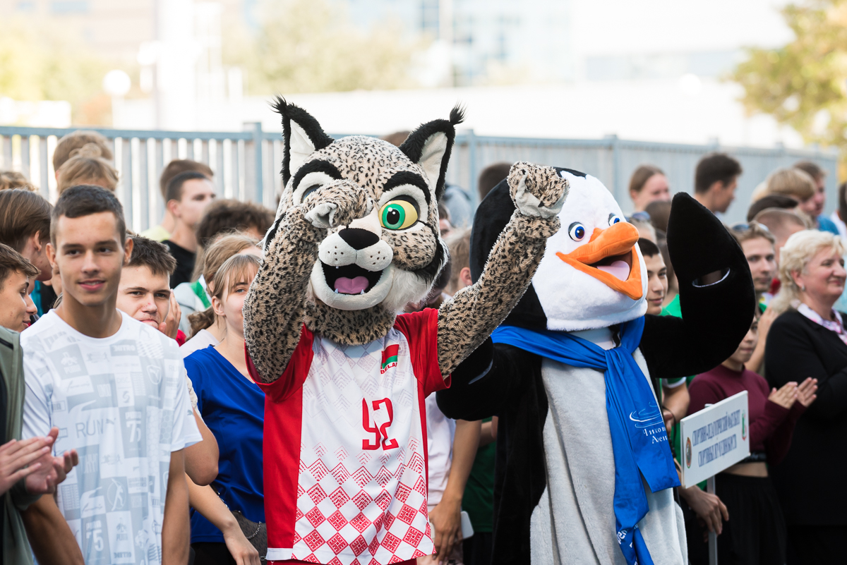 В БГУФК прошел спортивный фестиваль «ISportFest», посмотрите как это было -  Белорусский государственный университет физической культуры